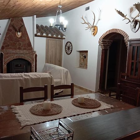 Apartamentos Turisticos Rurales Entresierras Касорла Екстер'єр фото